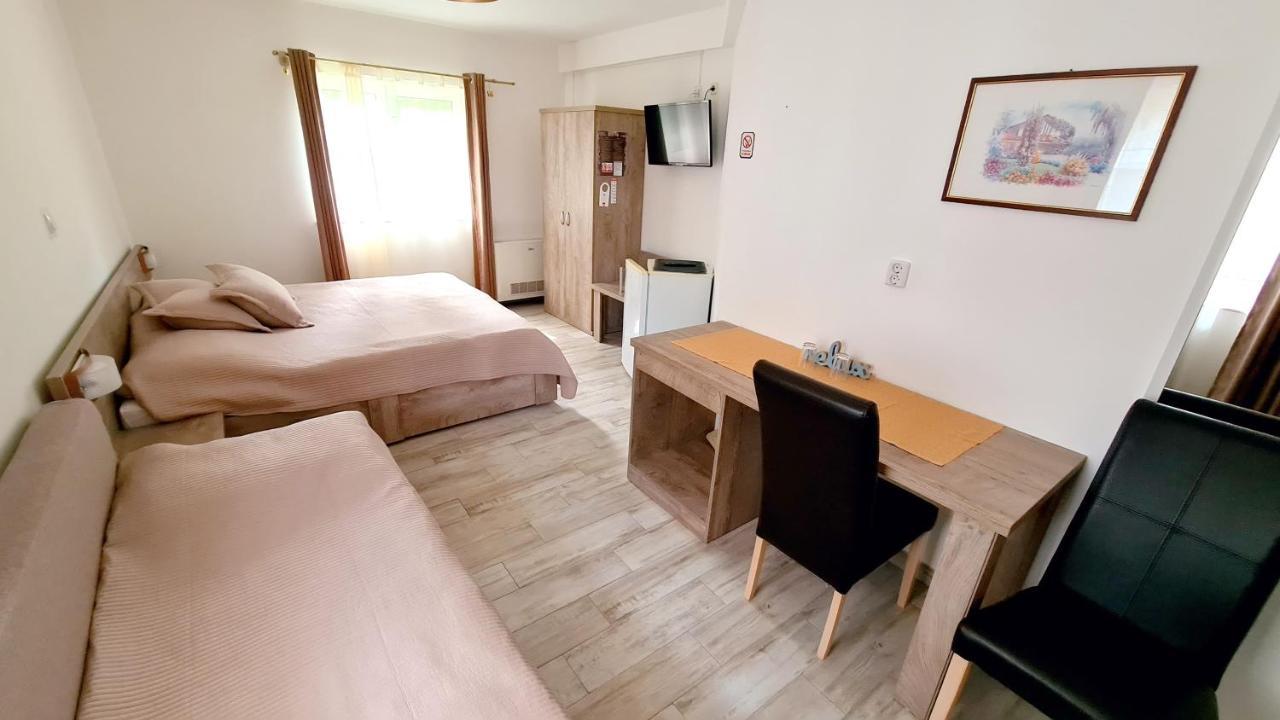 Sedra Holiday Resort-Adults Only-Bed & Breakfast ราโควิซา ภายนอก รูปภาพ